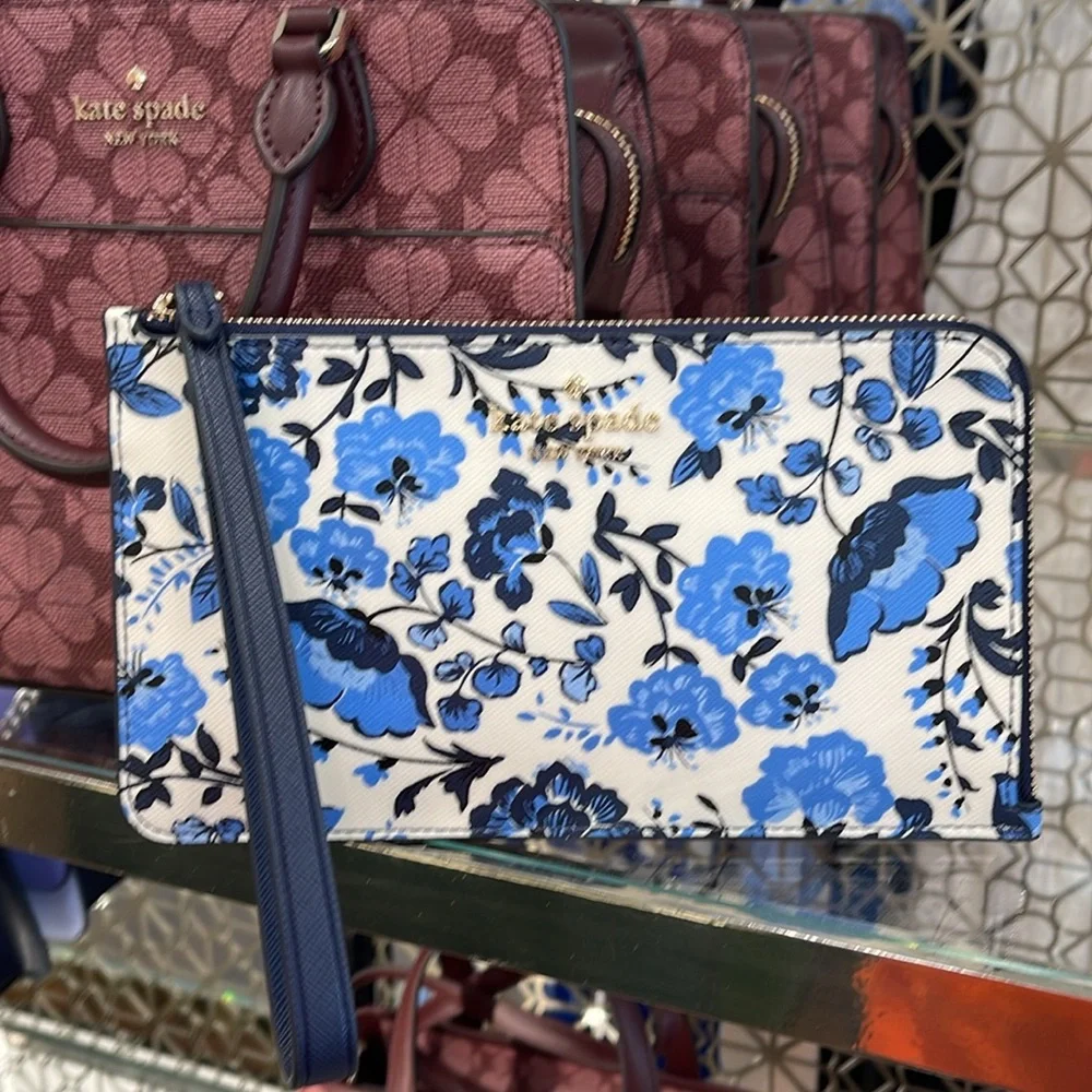 Kate Spade Lucy Vase Floral Medium L Zip Wristlet
Blue Multicolor 
NWT - Picture 15 of 16